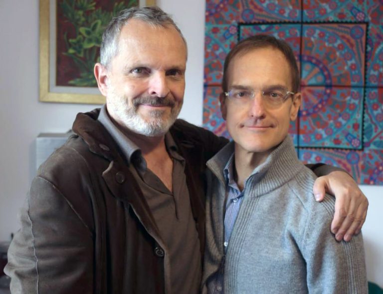 Con mi paciente y amigo Miguel Bosé